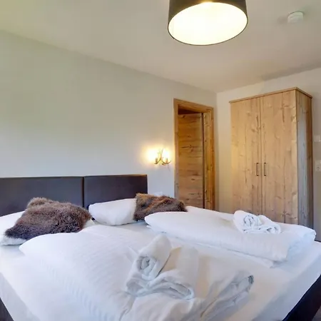 דירה Lovely Chalet With Parking In